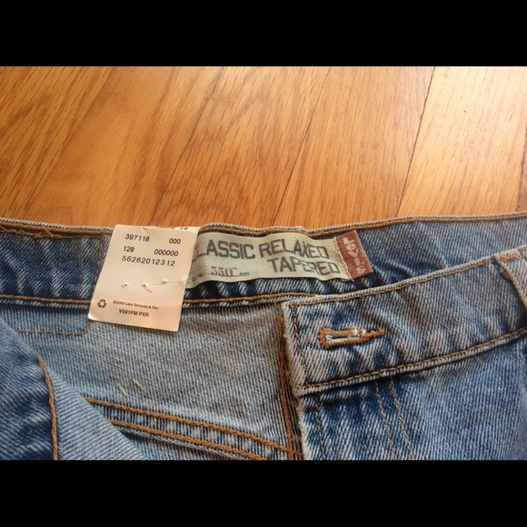 Misses Levi’s High Rise 550 MOM Jeans - Picture 5 of 7